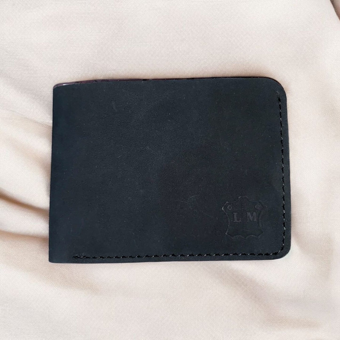 Sleek Men’s Leather Wallet – Premium, Durable & Refined